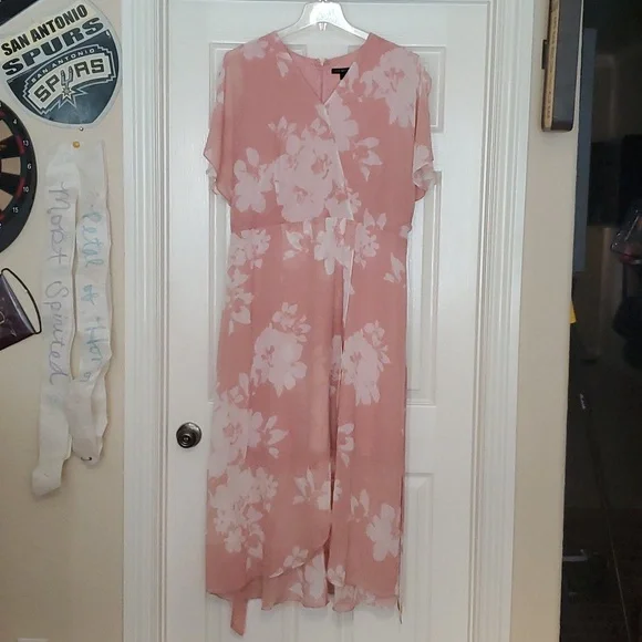 Lane Bryant Pink Asymmetrical Dress - Picture 2 of 11